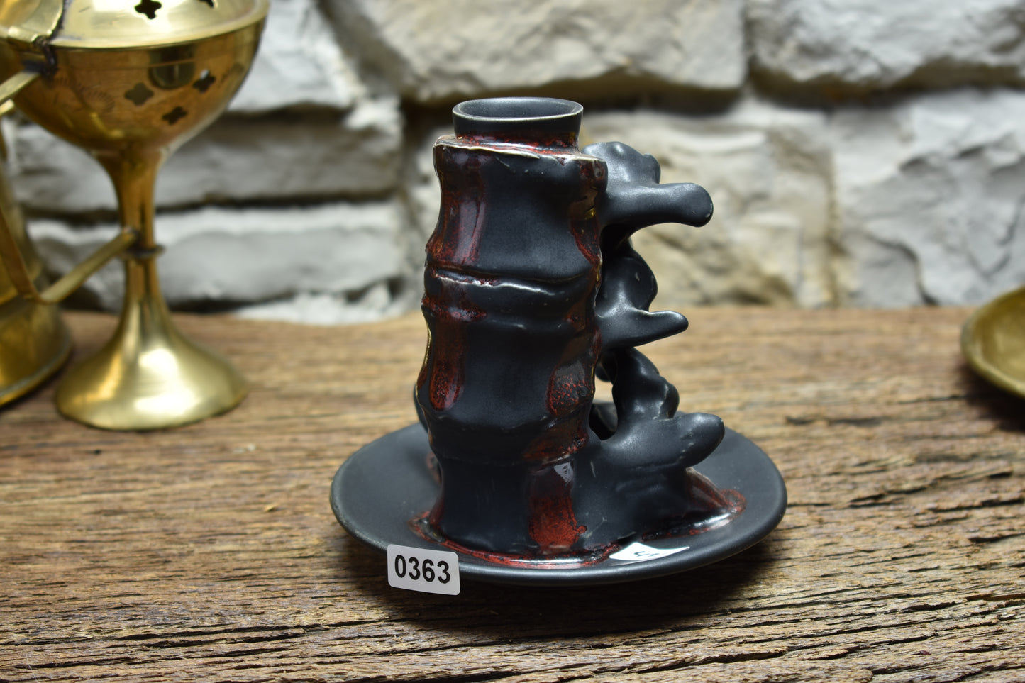 Spine candle holder small black/red effect