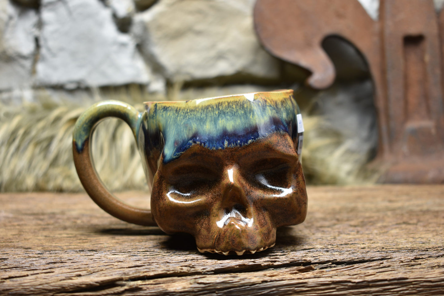 Skull mug brown and effect glaze 2