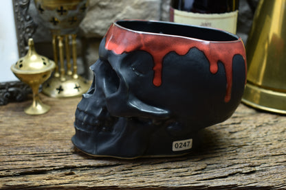 Skull mug Large black matt & red effect glaze