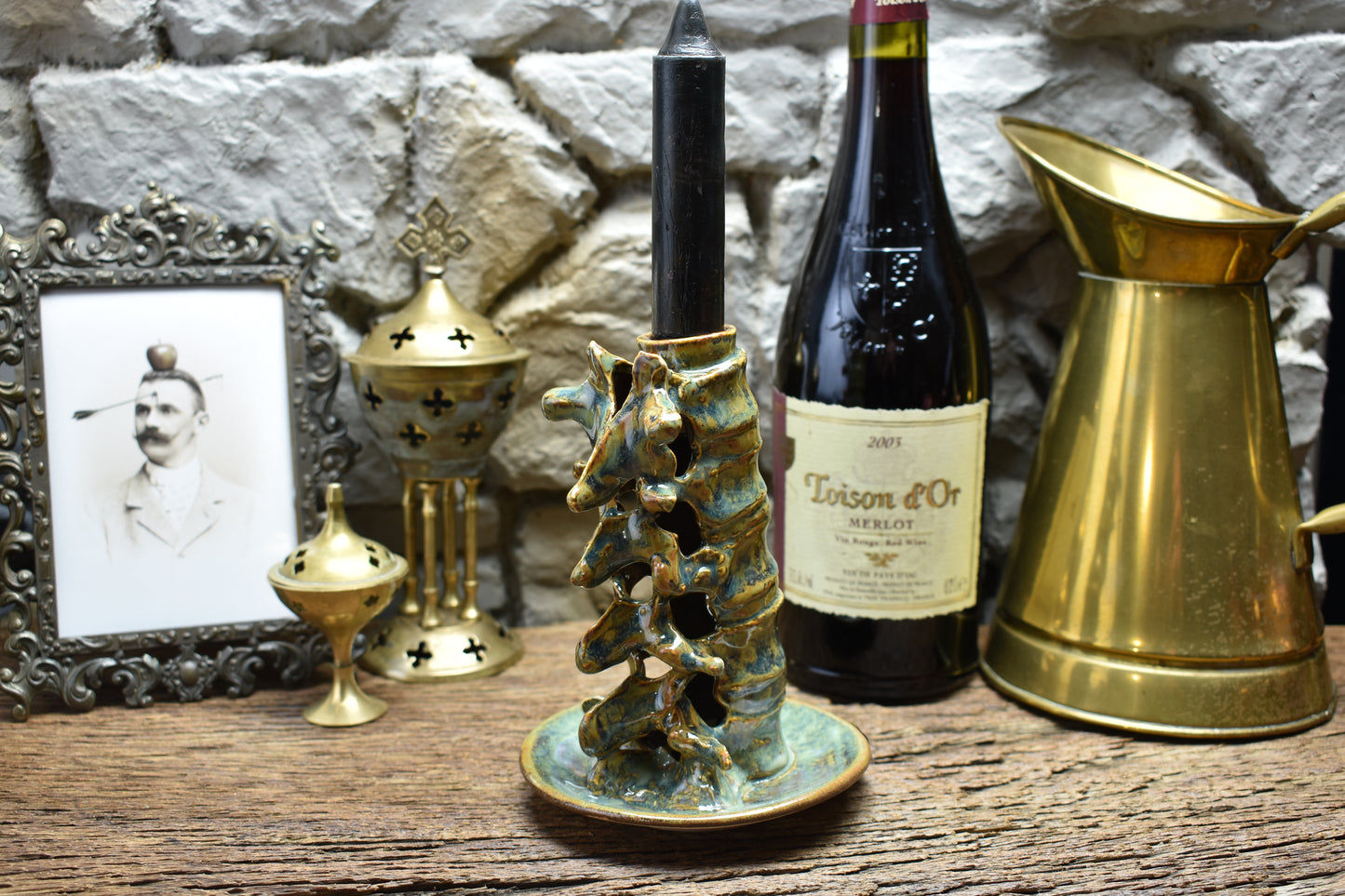 Spine candle holder medium green/brown effect glaze
