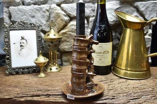 Spine candle holder medium brown