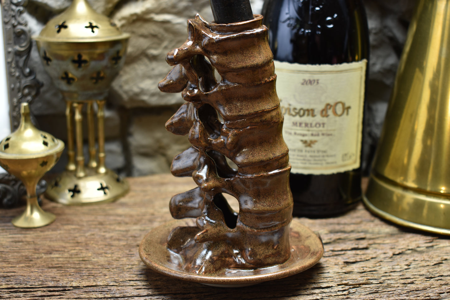 Spine candle holder medium brown
