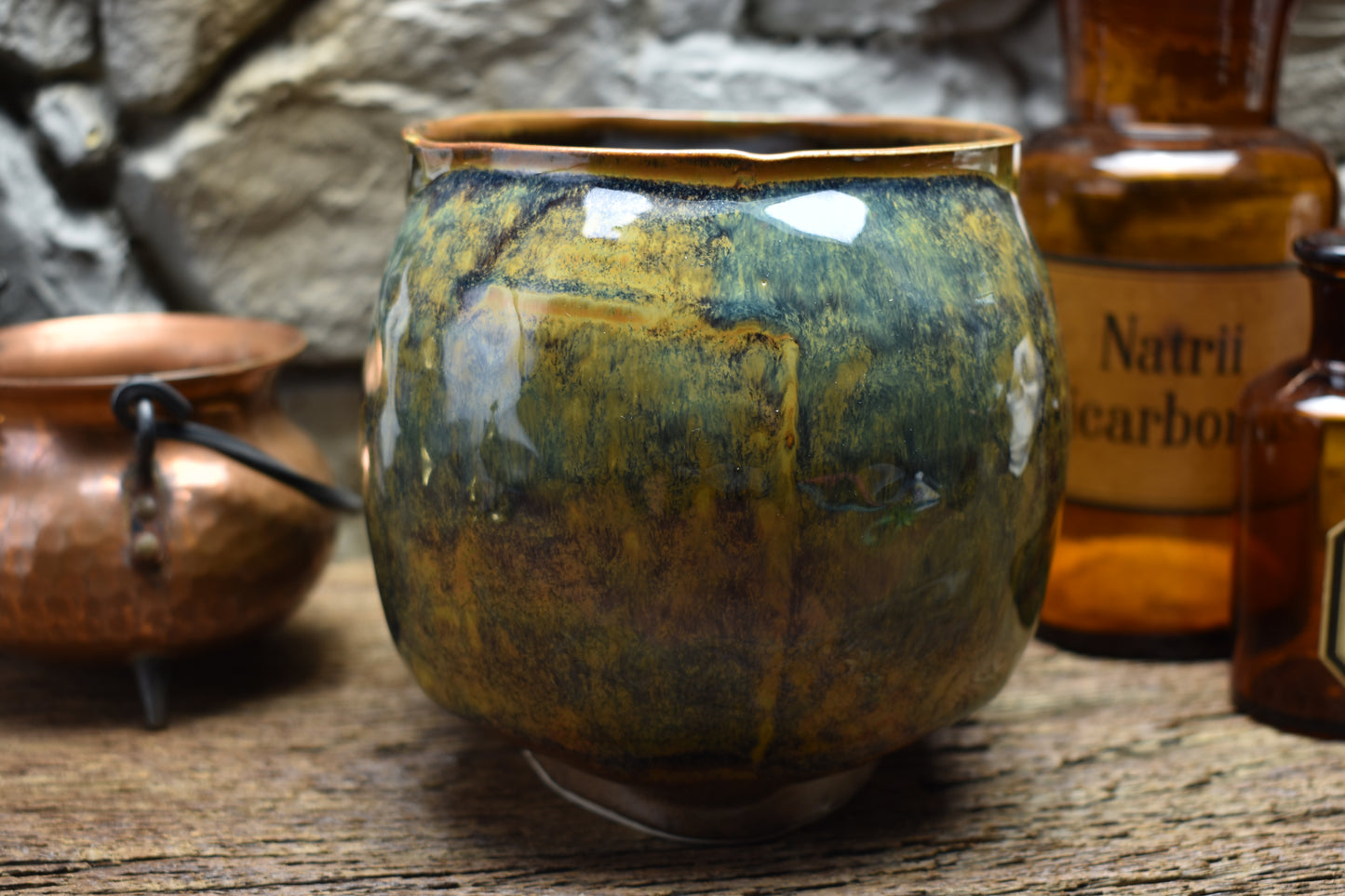 Big skull plantpot blue/green effect glaze