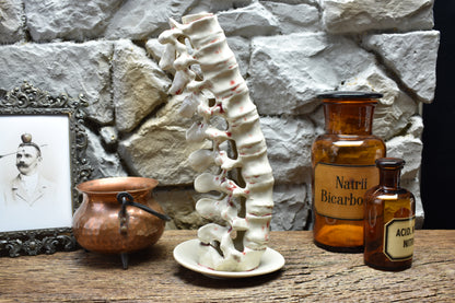 Spine candle holder large white and bloody effect glaze