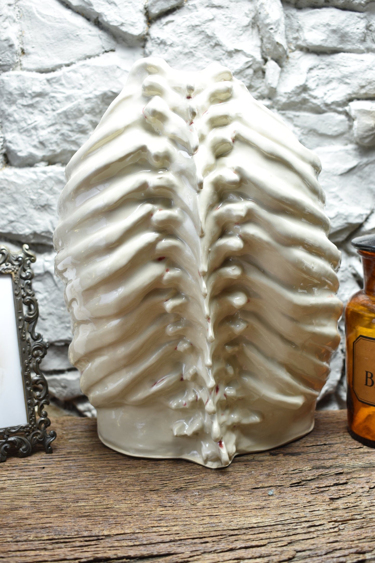 Handmade ribcage vase transparant and bloody effect glaze