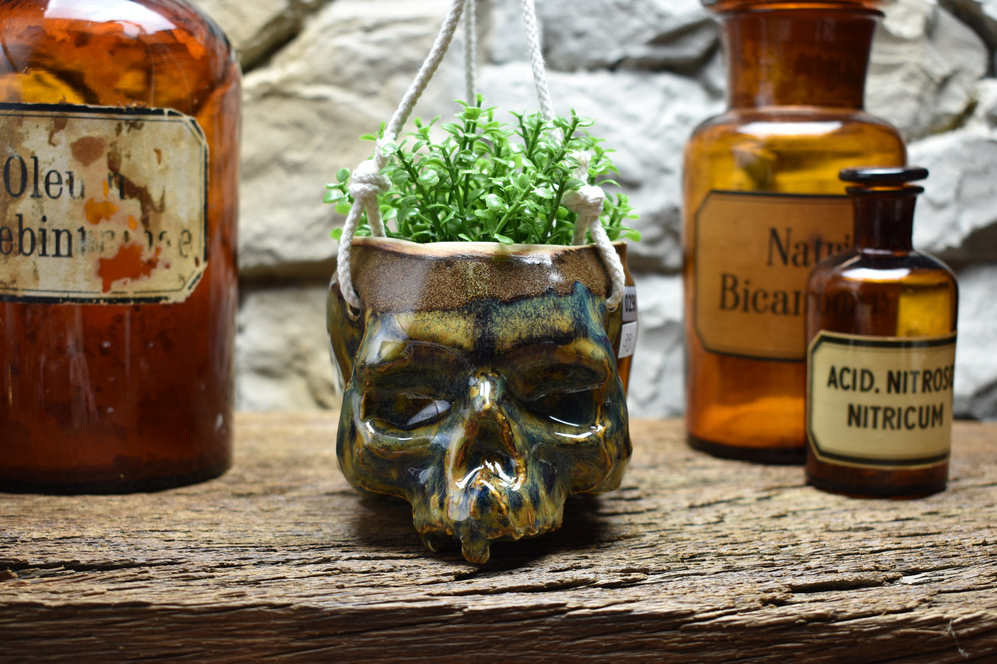 Small hanging skull plantpot blue/brown effect glaze