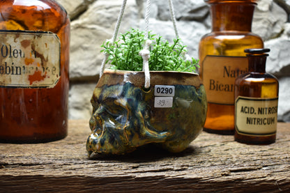 Small hanging skull plantpot blue/brown effect glaze