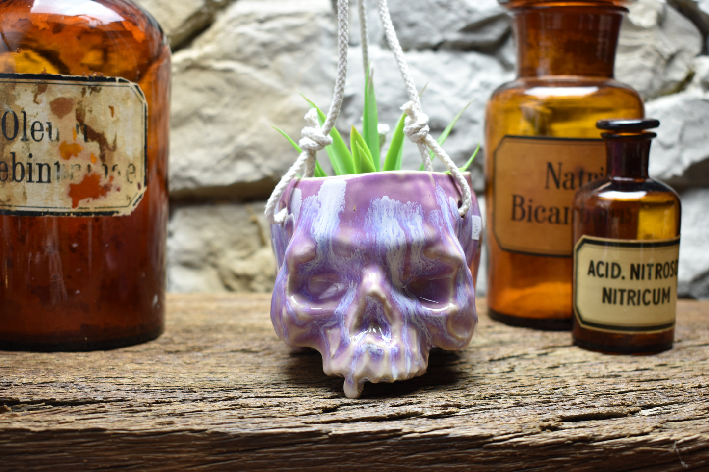 Small hanging skull plantpot lilac effect glaze