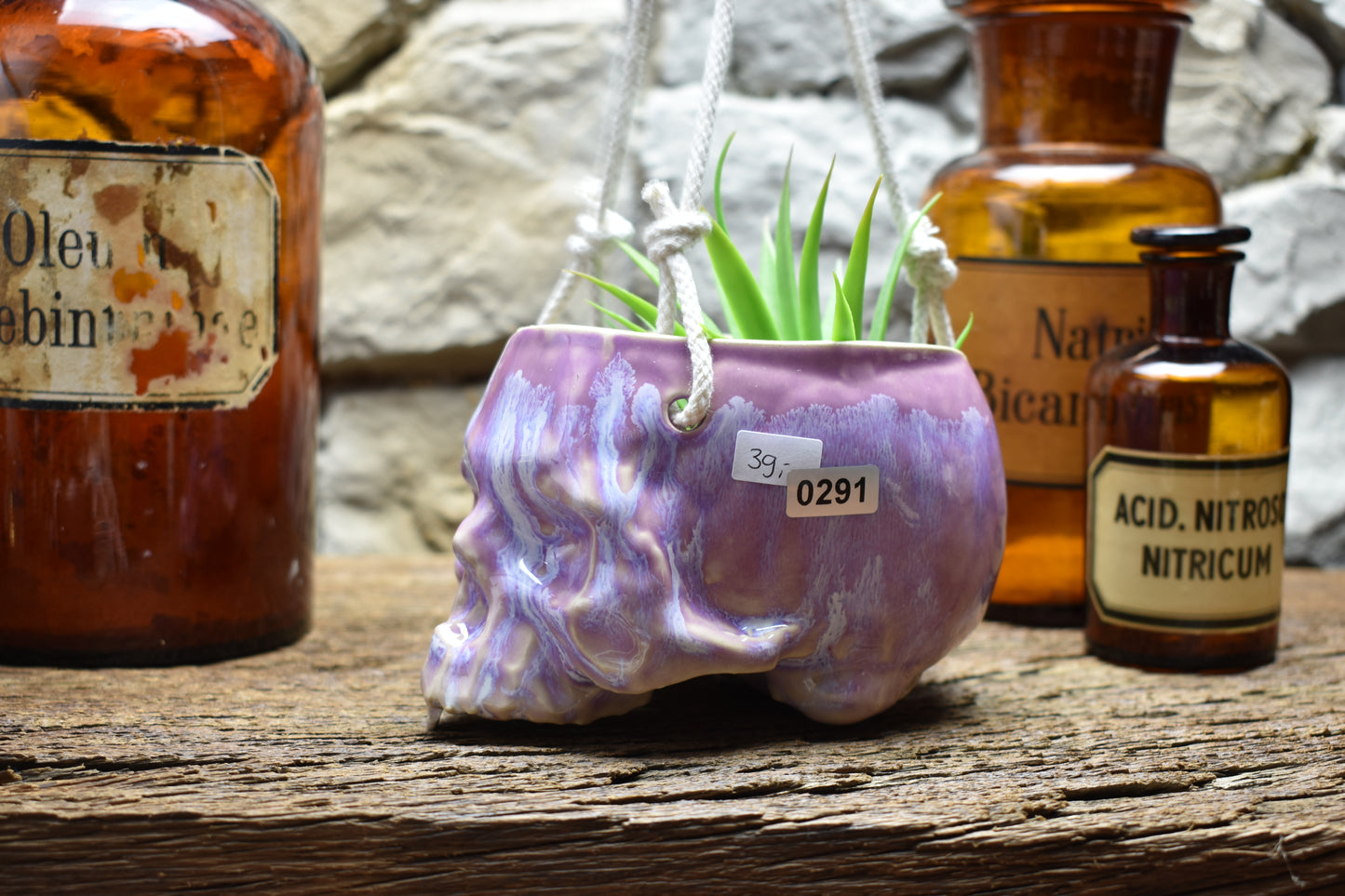 Small hanging skull plantpot lilac effect glaze