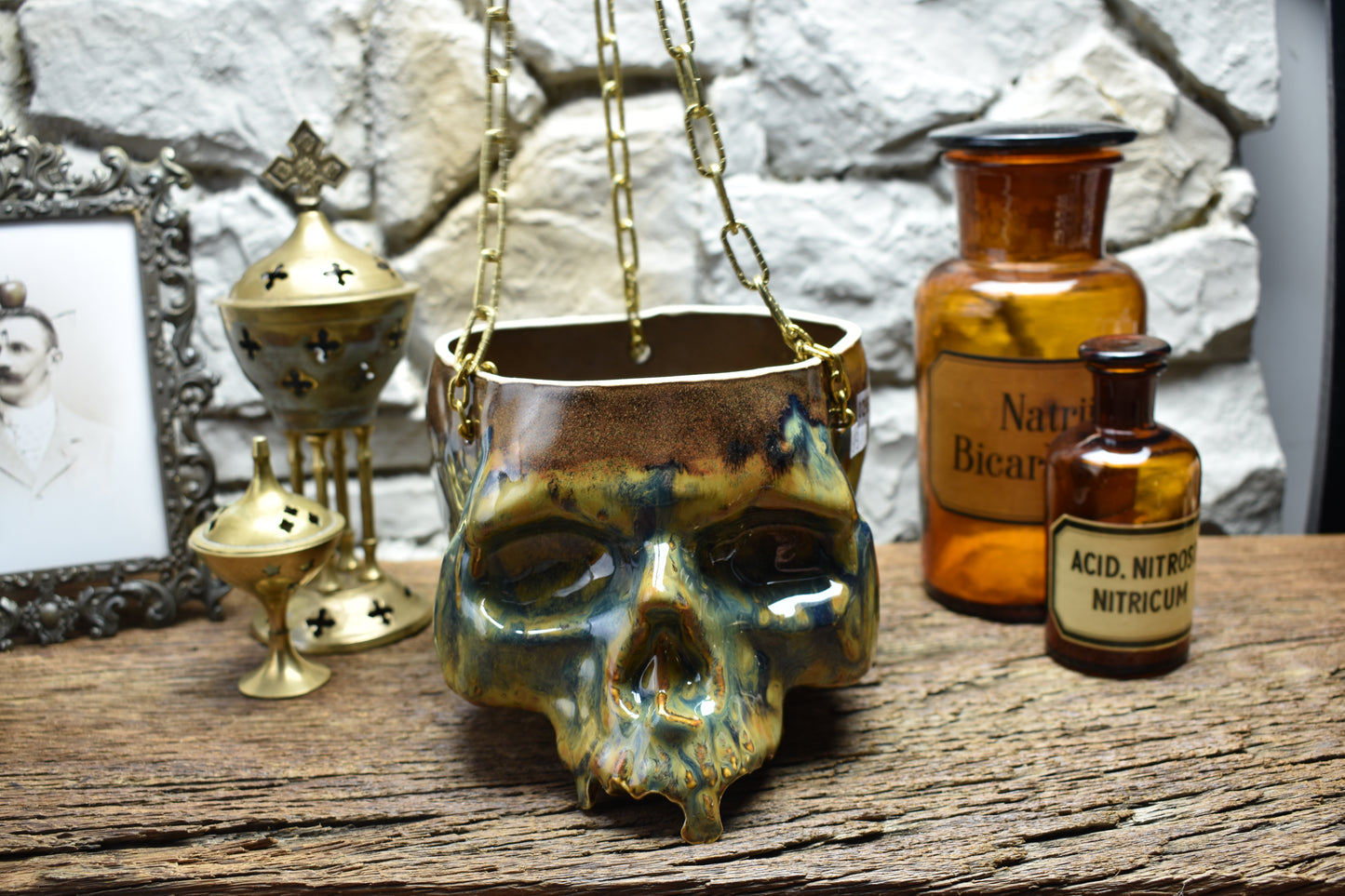 Large hanging skull plantpot brown/blue effect glaze