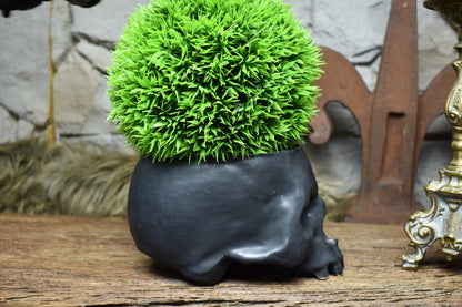 Medium size skull plantpot black matt