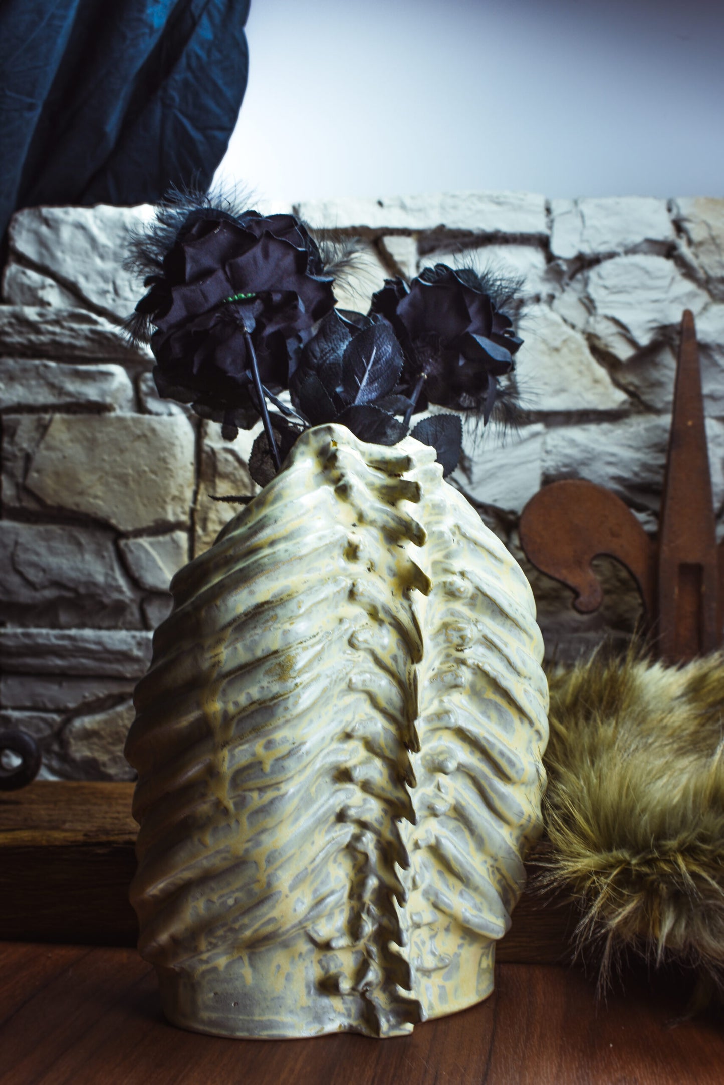 Handmade ribcage vase beige/yellow effect glaze