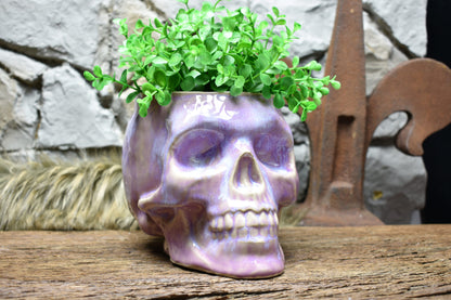Big skull plantpot lilac effect glaze
