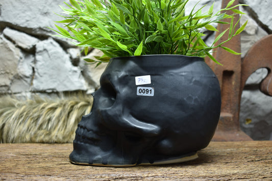Big skull plantpot black matt - 2