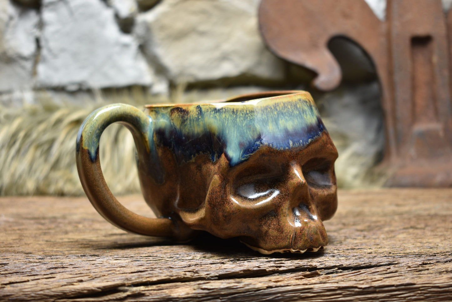 Skull mug brown and effect glaze 2