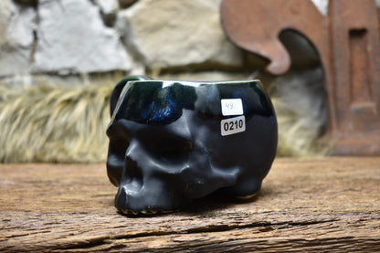 Skull mug black matt and effect glaze 2