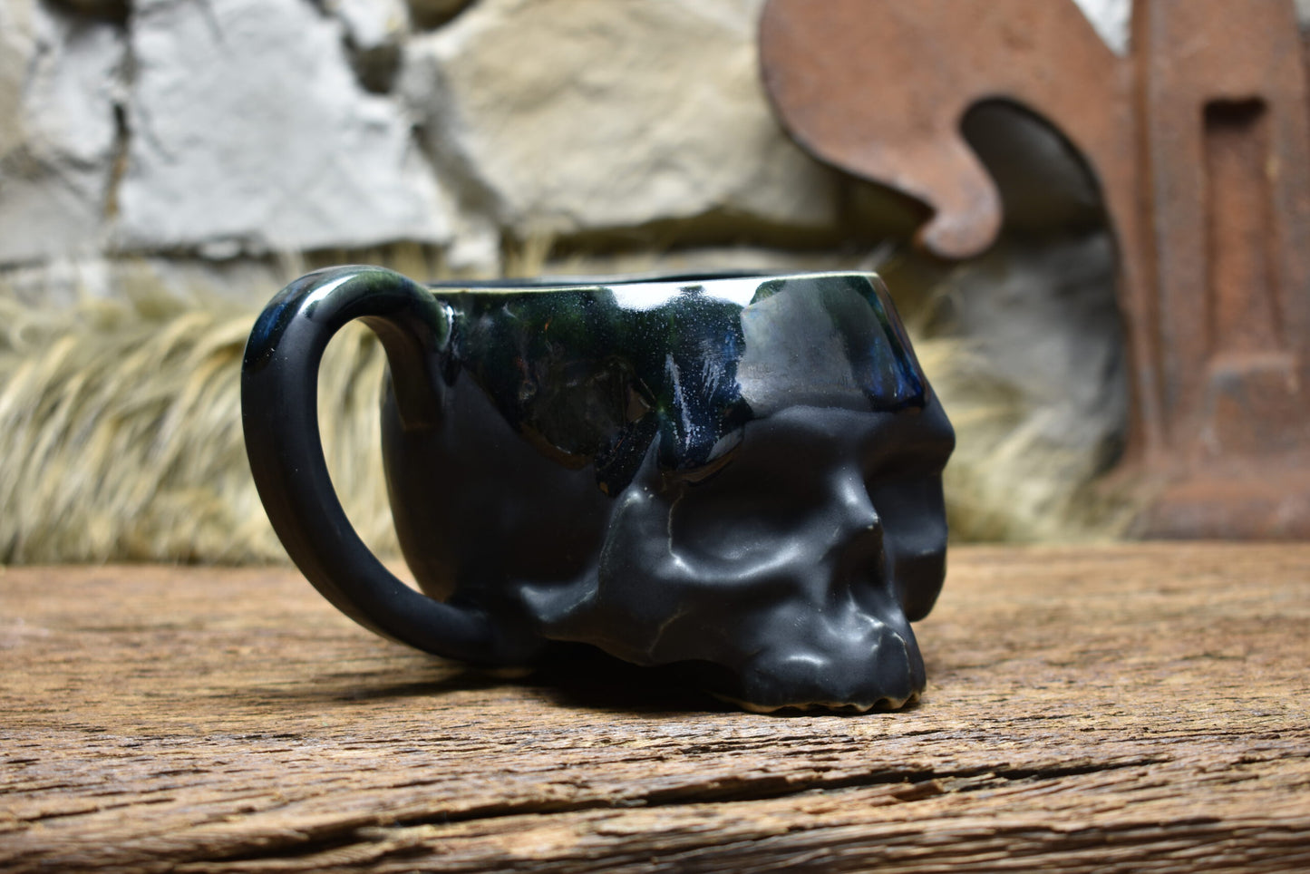 Skull mug black matt and effect glaze 2