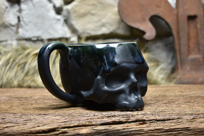 Skull mug black matt and effect glaze 2