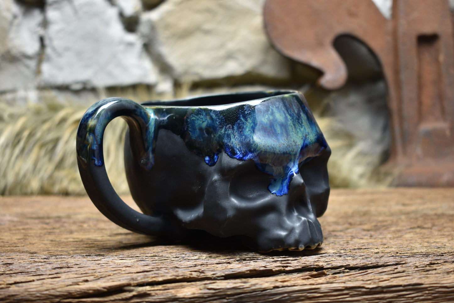 Skull mug black matt and effect glaze 3