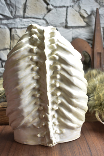 Handmade ribcage vase white matt