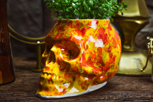 Small skull plantpot shiny orange yellow effect - Image 5