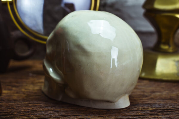 Handmade ceramic skull candle holder shiny offwhite glaze - Image 3