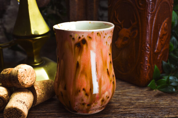 Handmade ceramic cup with shiny pink effect glaze - Image 3