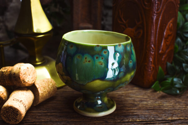 Handmade ceramic cup with shiny green effect glaze - Image 4