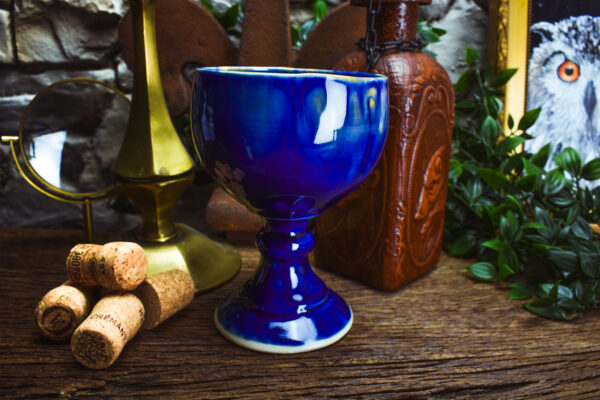 Handmade ceramic grail with shiny blue effect glaze - Image 4