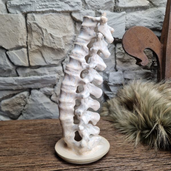 Handmade ceramic spine candle holder white beige effect - Image 3