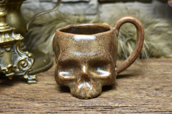 Skull mug brown matt 1