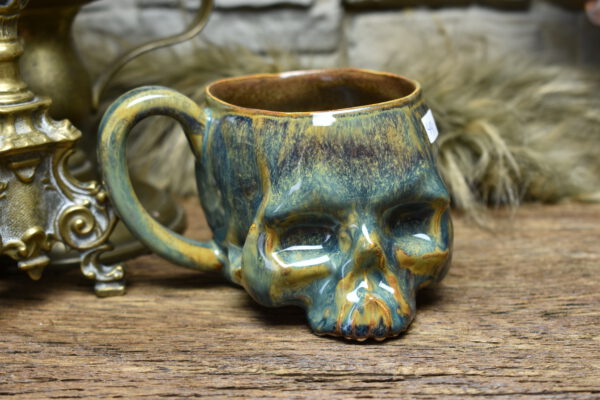 Skull mug brown blue effect glaze 2