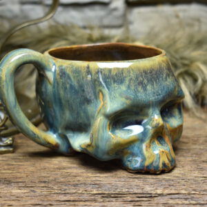 Skull mug brown blue effect glaze 4