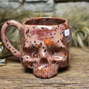Skull mug bordeaux black spots effect glaze 1