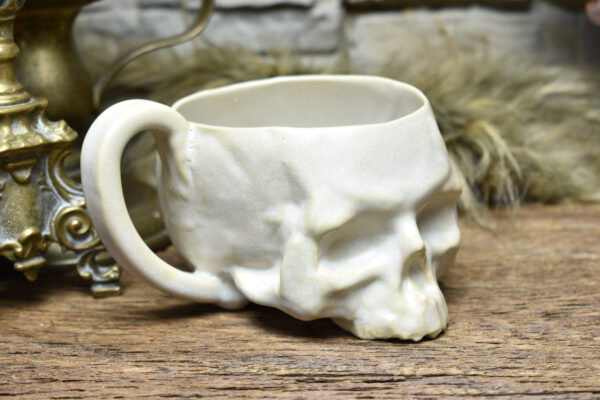 Skull mug white matt glaze 1 - Image 3