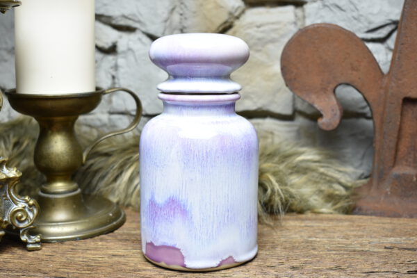 Apothecary pot lilac effect glaze - Image 2