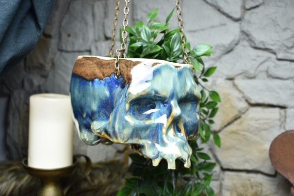 Large hanging skull plantpot brownblue effect glaze 1
