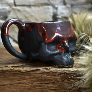 Skull mug black matt and red effect