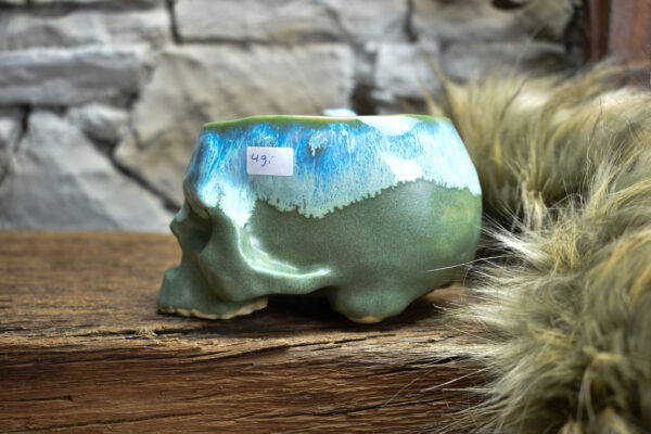 Skull mug green matt and blue effect glaze 1 - Image 4