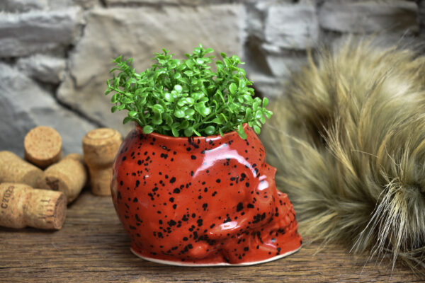 Small skull plantpot red with black spots - Image 2