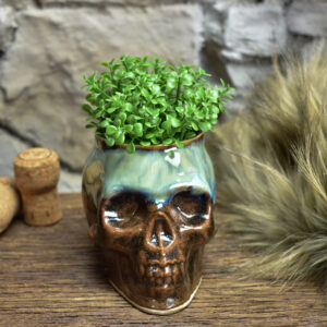 Small skull plantpot brown/blue effect glaze 2
