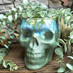 Big skull plantpot green matt and blue effect