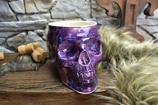 Big skull plantpot shiny purple - Image 7
