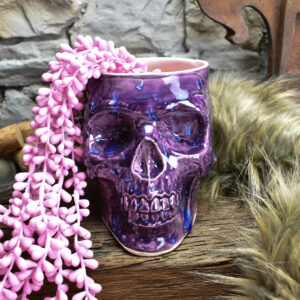 Big skull plantpot shiny purple
