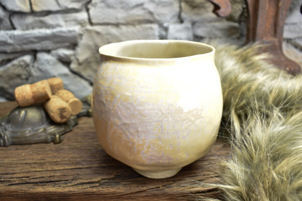 Big skull plantpot beige effect - Image 4