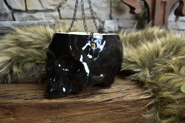 Medium size hanging skull plantpot shiny black - Image 3