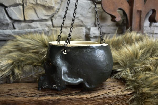 Medium size hanging skull plantpot black matt with crack effect - Image 5