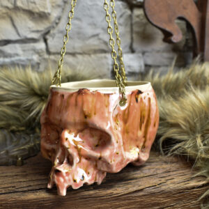 Medium size hanging skull plantpot pink effect glaze