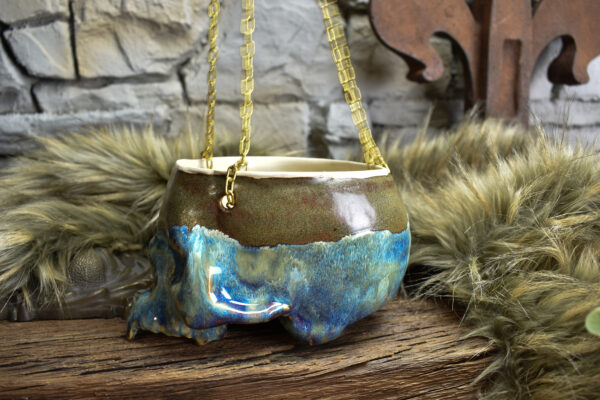Medium size hanging skull plantpot brown/blue effect glaze - Image 4