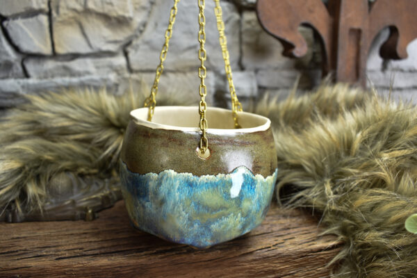 Medium size hanging skull plantpot brown/blue effect glaze - Image 3